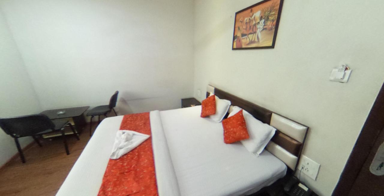 Hotel Pink Pearl Raigarh Экстерьер фото